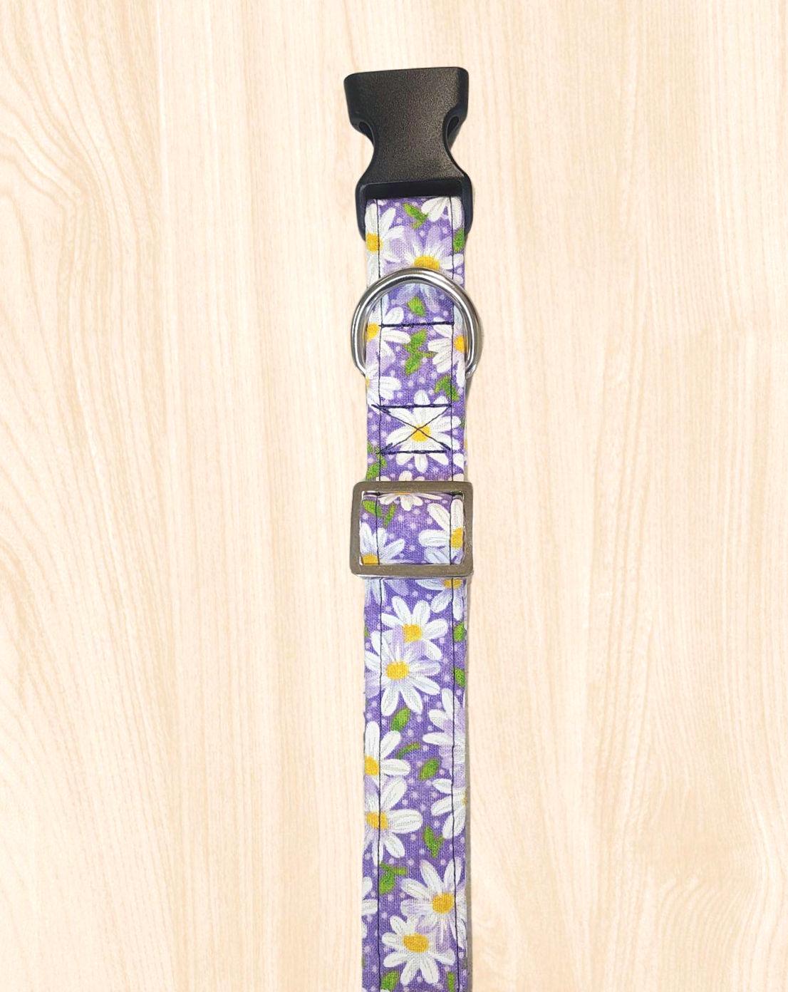 Purple Dog Collar With Daisy